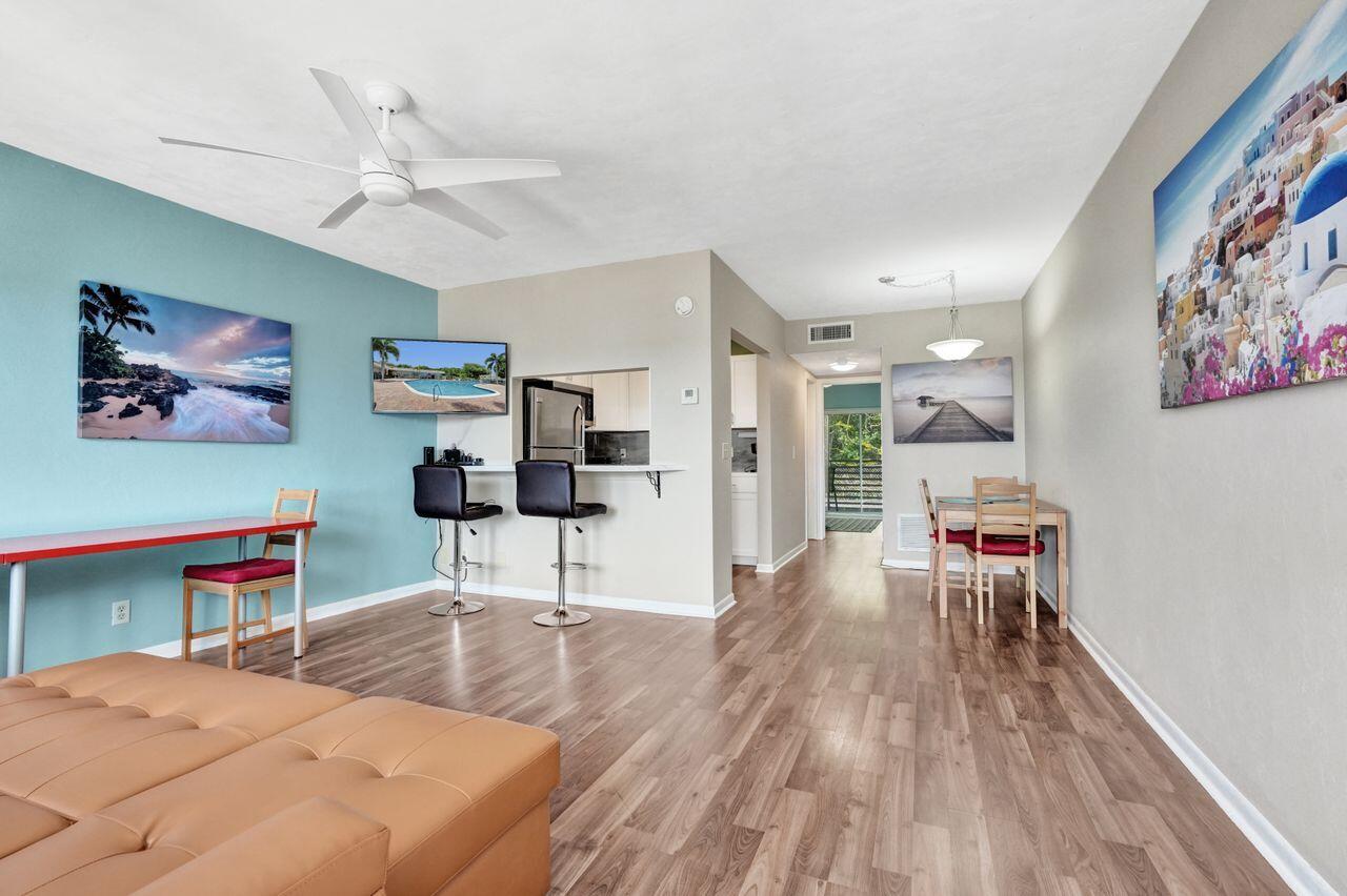 MURRY HILLS APT BLDG CONDO - Residential