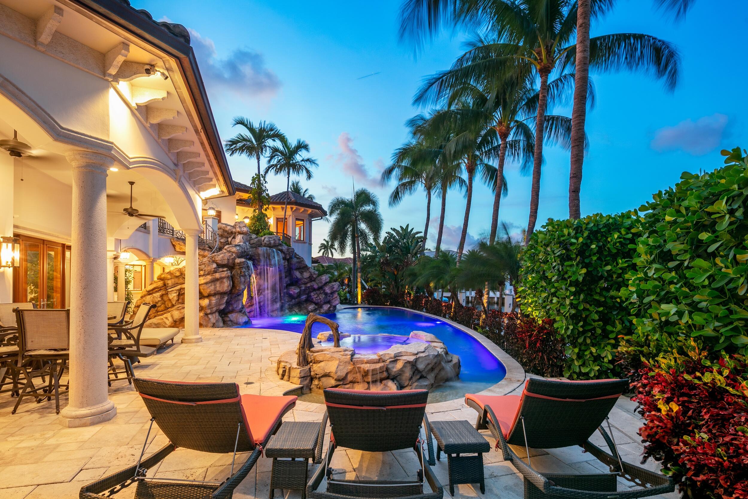 HILLSBORO ISLES - Residential