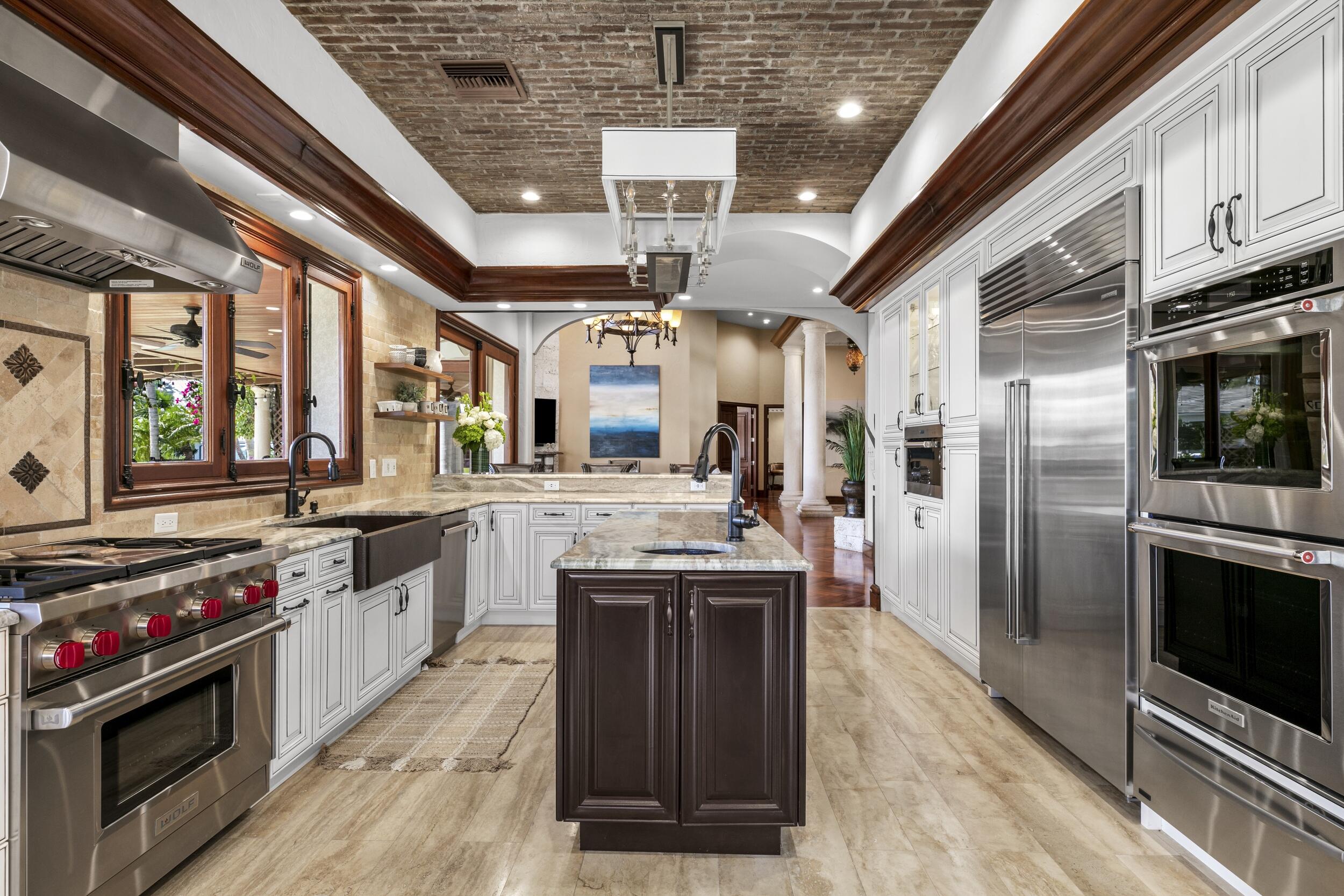 HILLSBORO ISLES - Residential