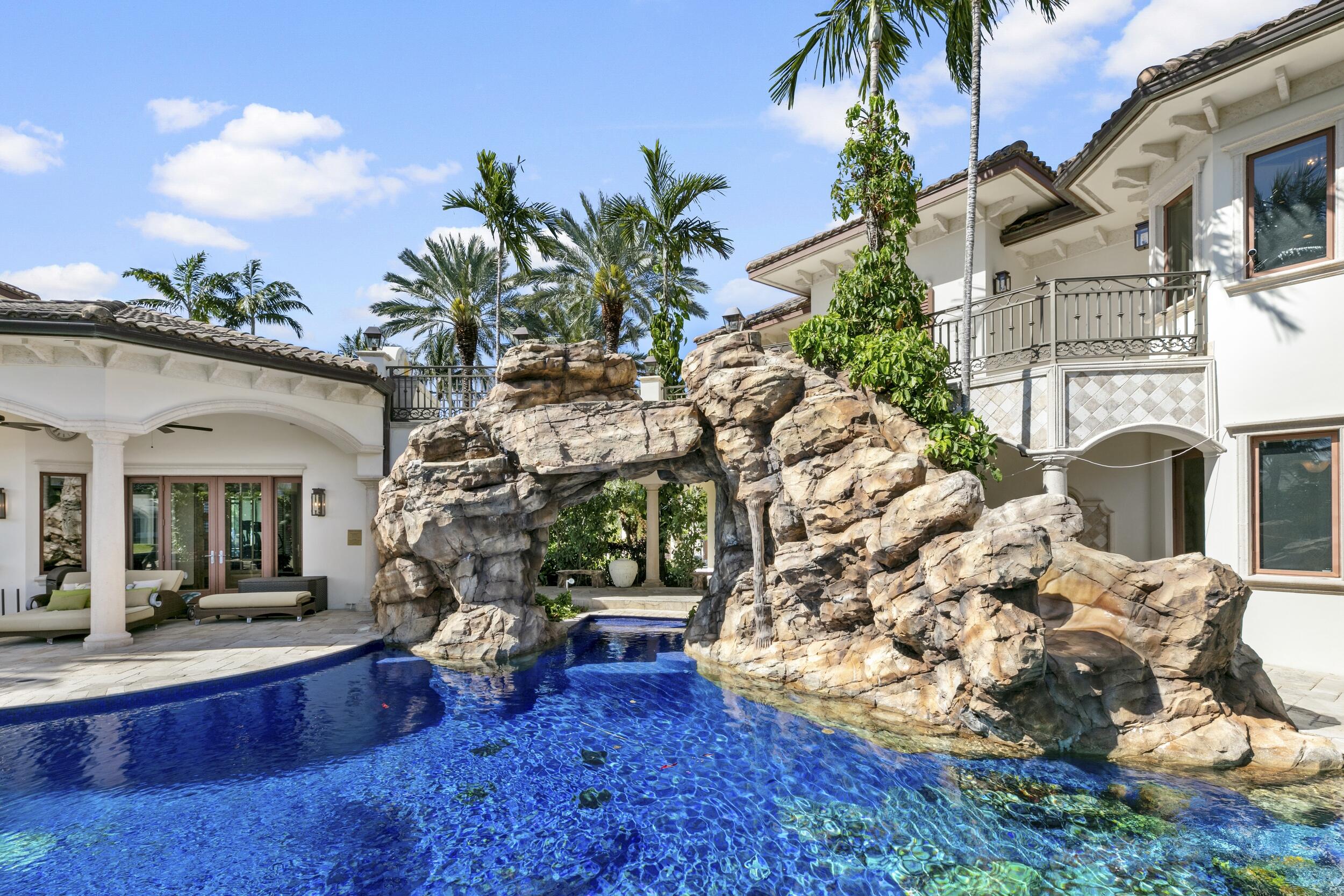 HILLSBORO ISLES - Residential