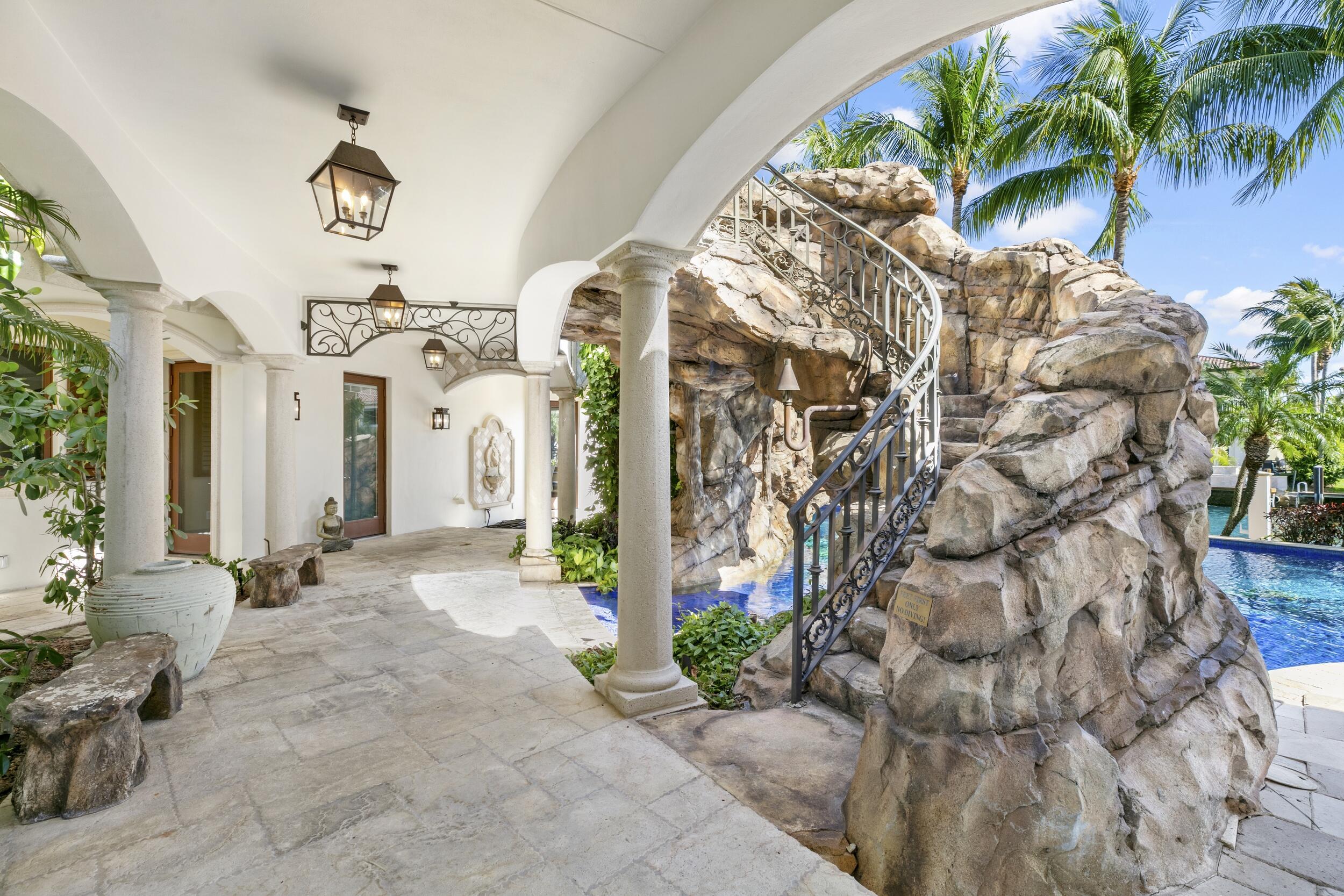 HILLSBORO ISLES - Residential