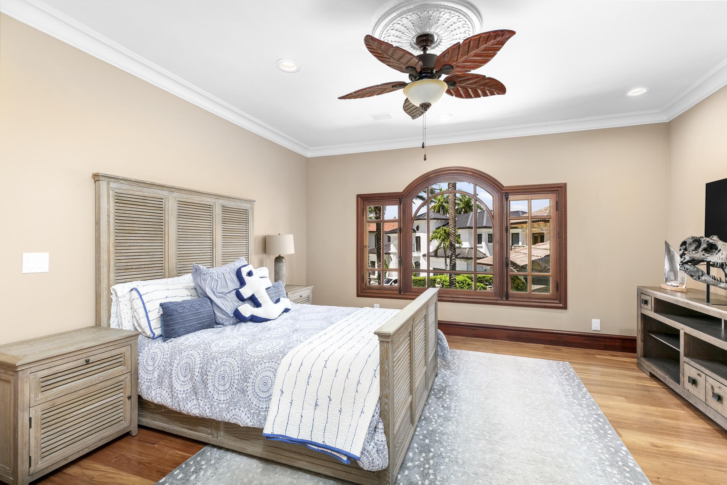 HILLSBORO ISLES - Residential