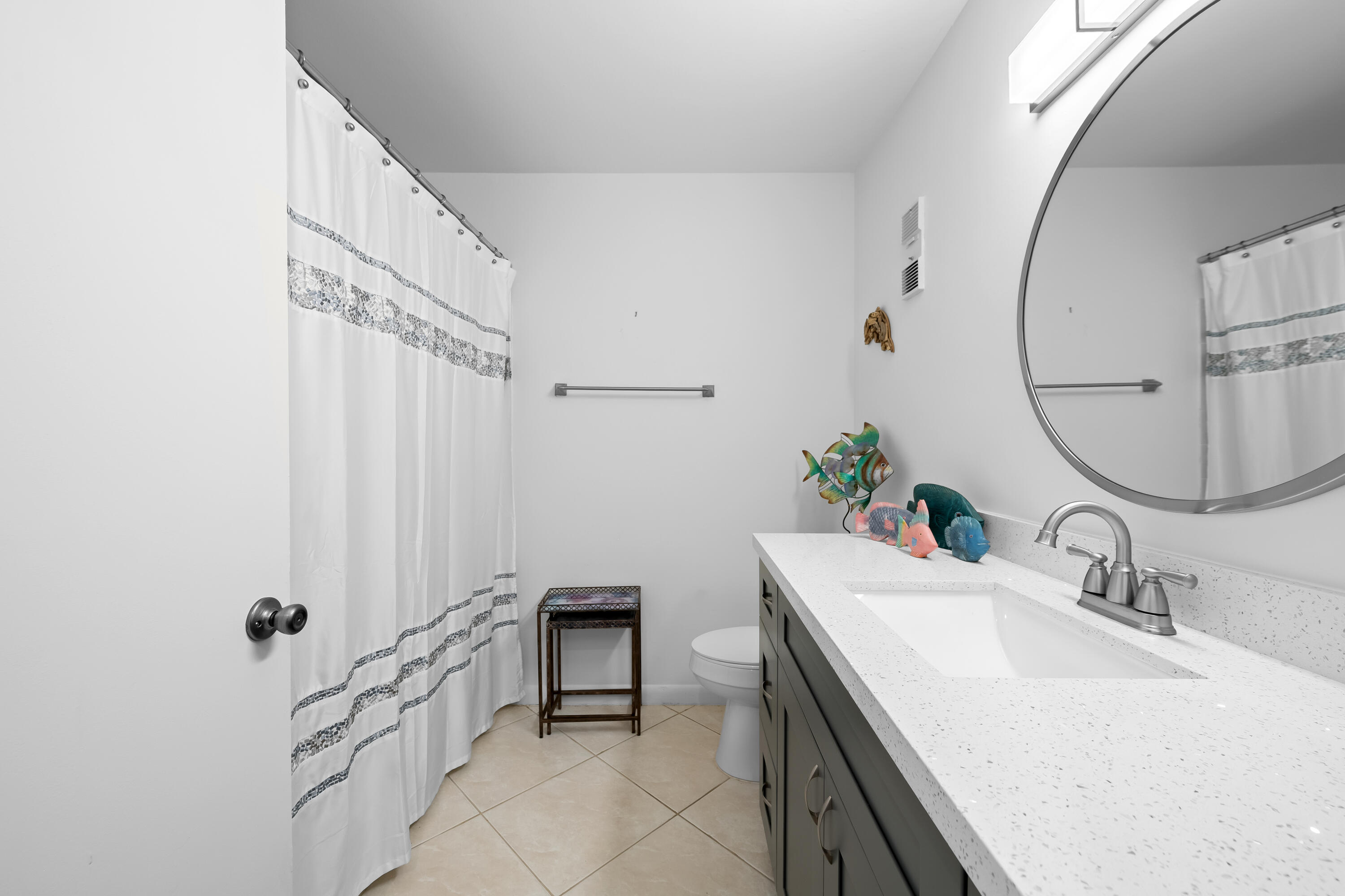 WHISPER WALK SEC C CONDO - Residential