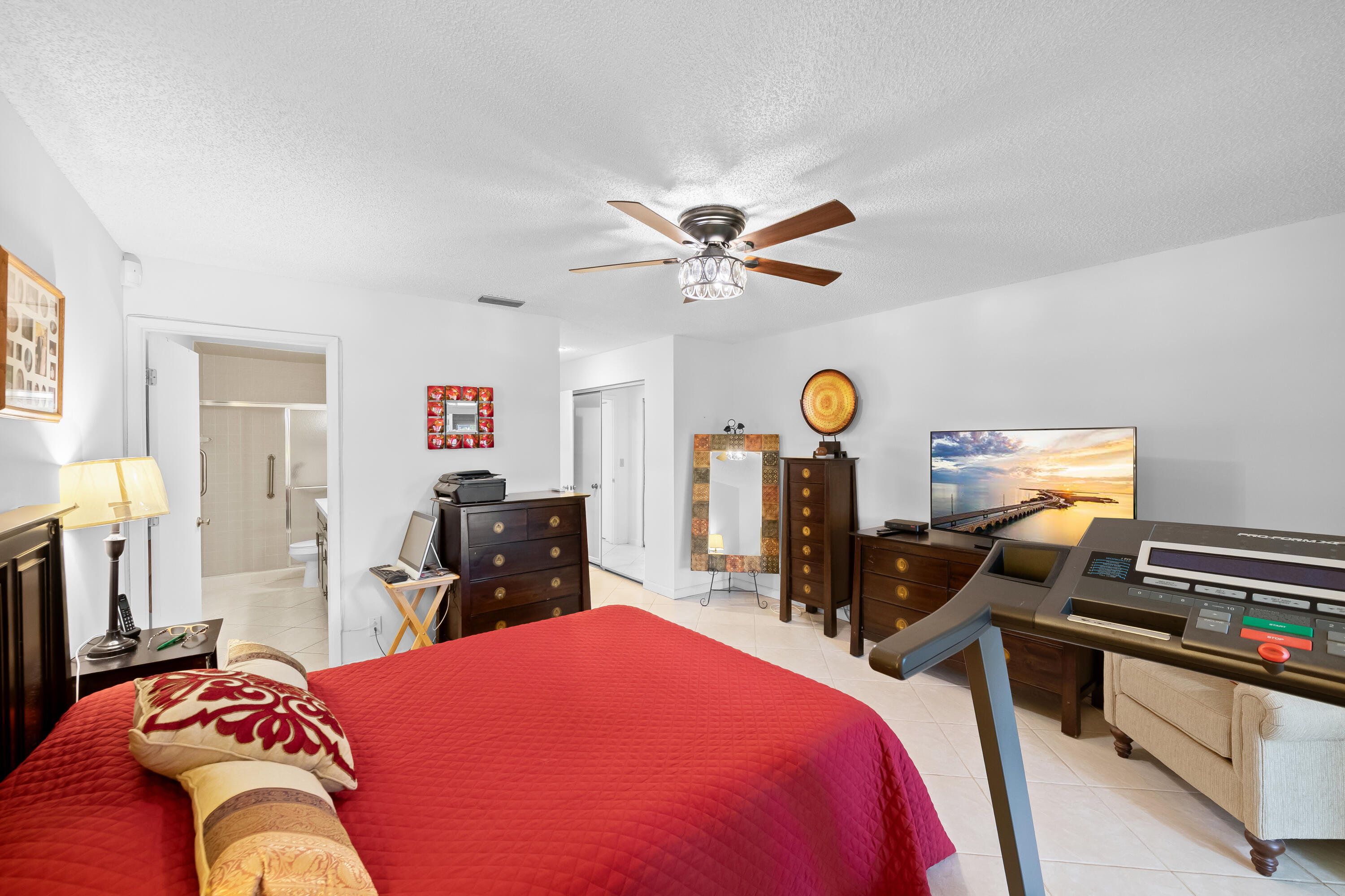 WHISPER WALK SEC C CONDO - Residential