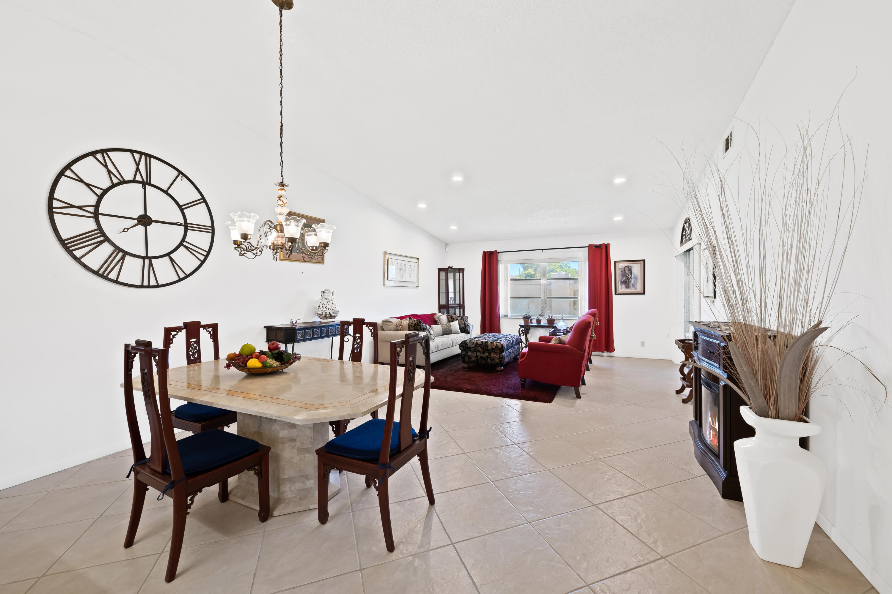 WHISPER WALK SEC C CONDO - Residential