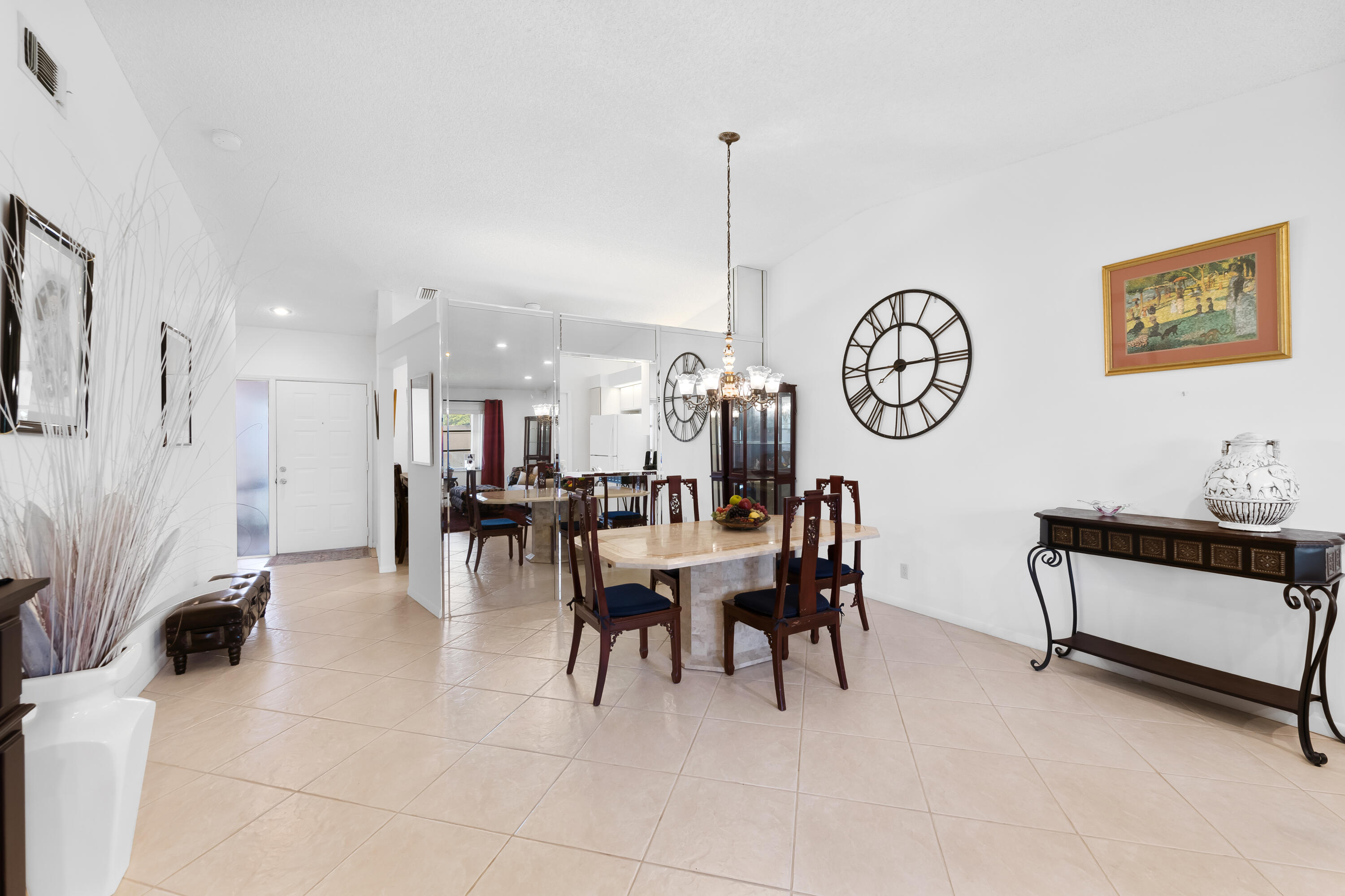 WHISPER WALK SEC C CONDO - Residential