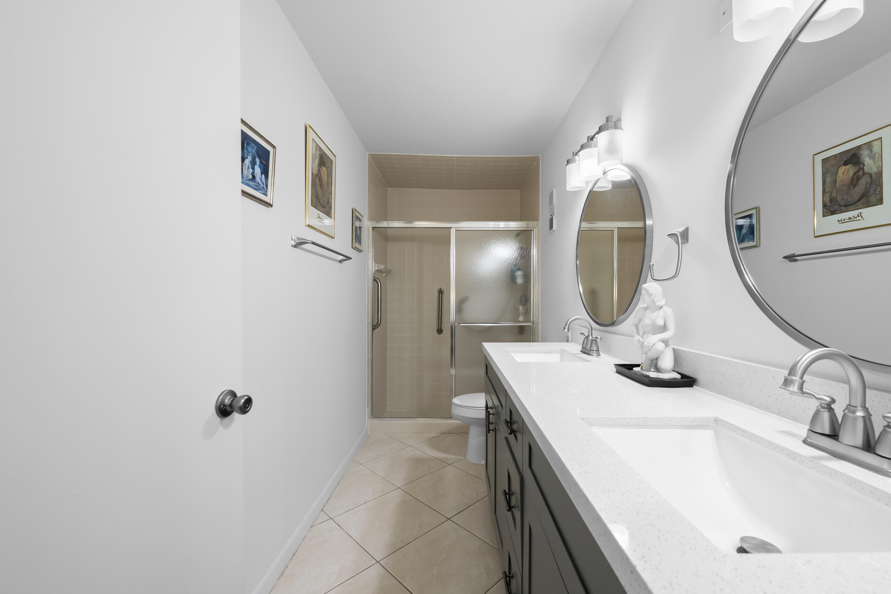 WHISPER WALK SEC C CONDO - Residential