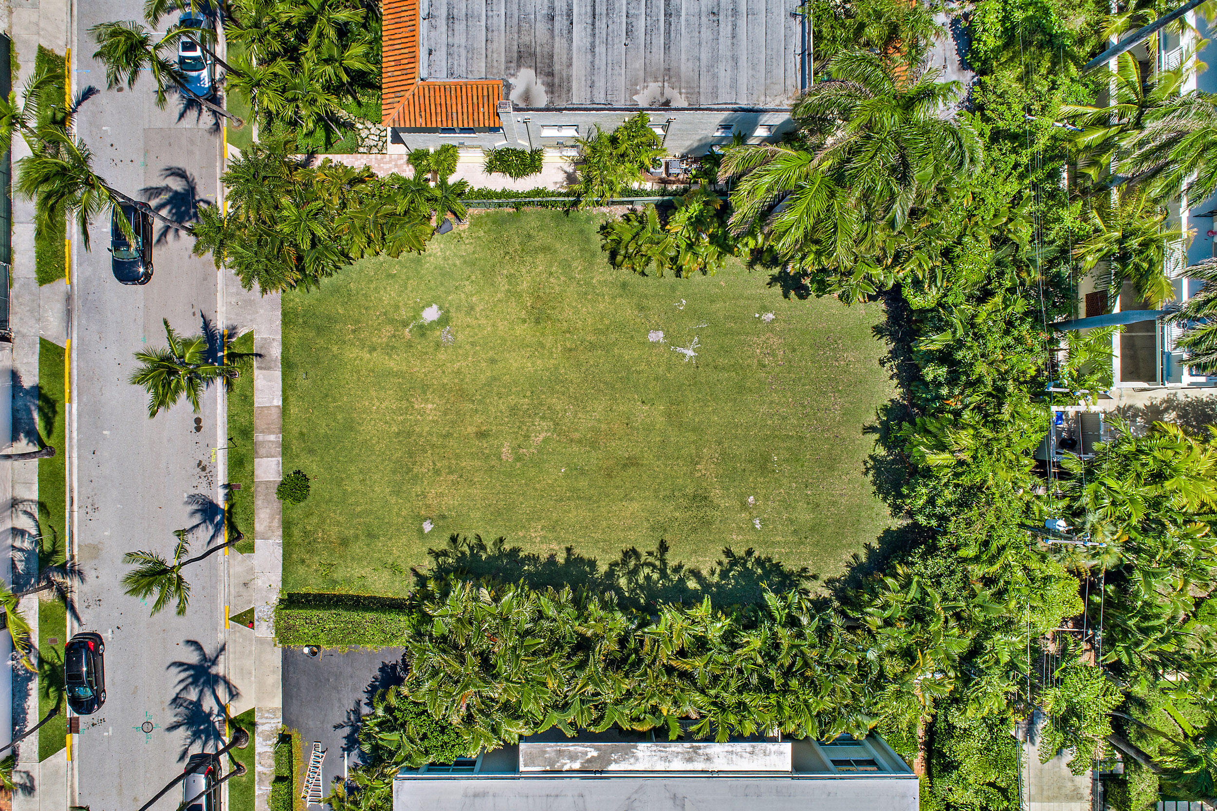 ROYAL PARK - Land