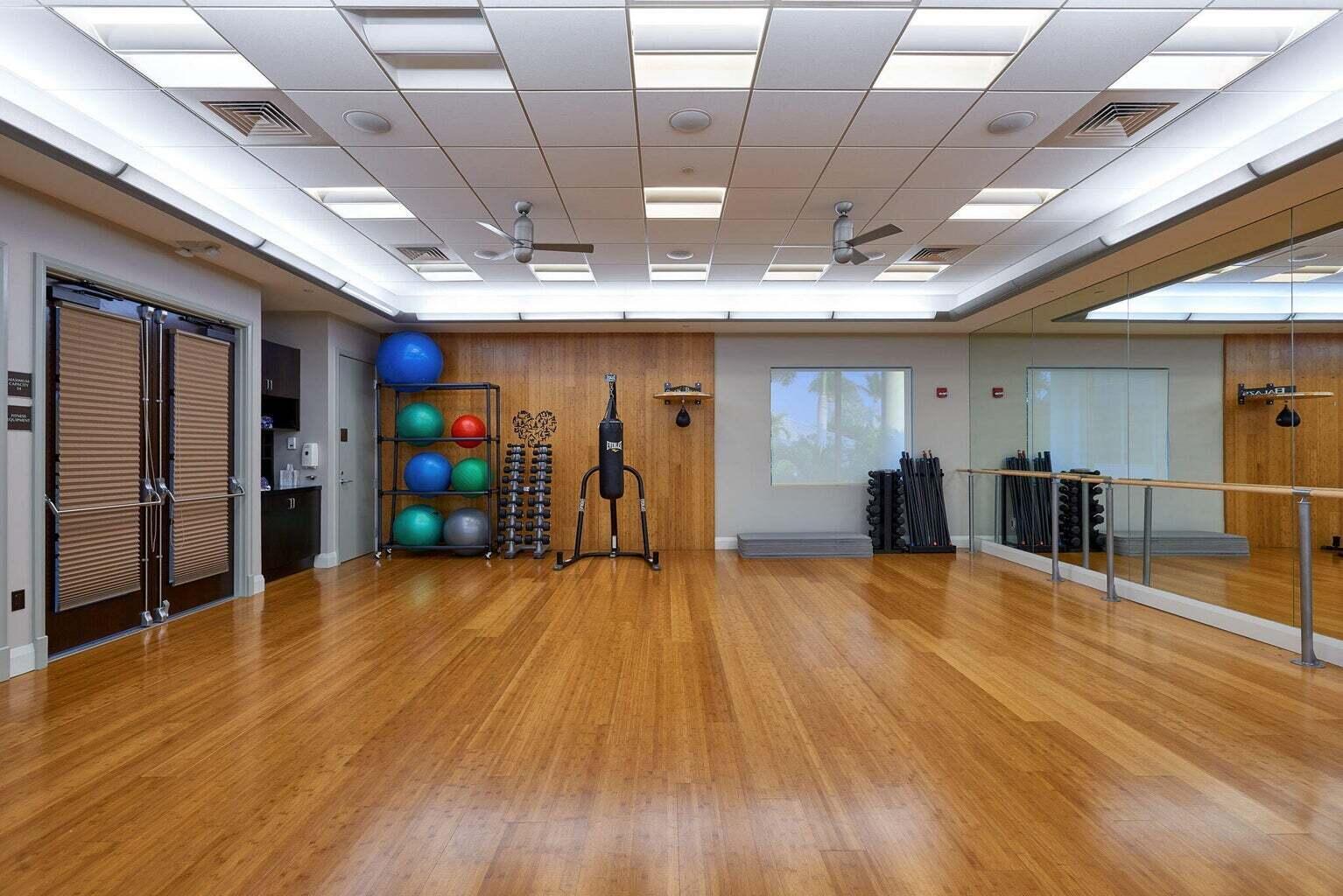 ST ANDREWS COUNTRY CLUB - Residential