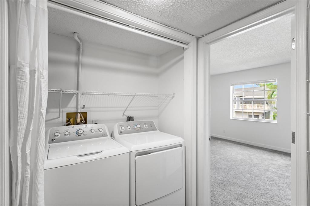 OAK PATHS CONDO - Residential