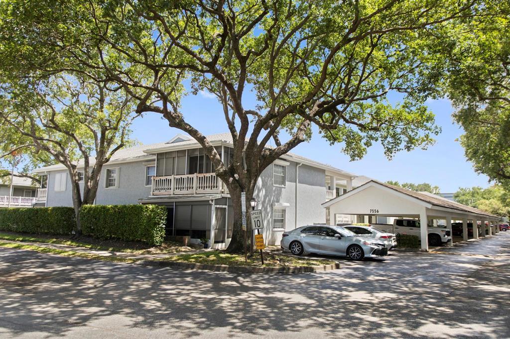 OAK PATHS CONDO - Residential