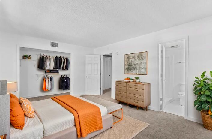 OAK PATHS CONDO - Residential