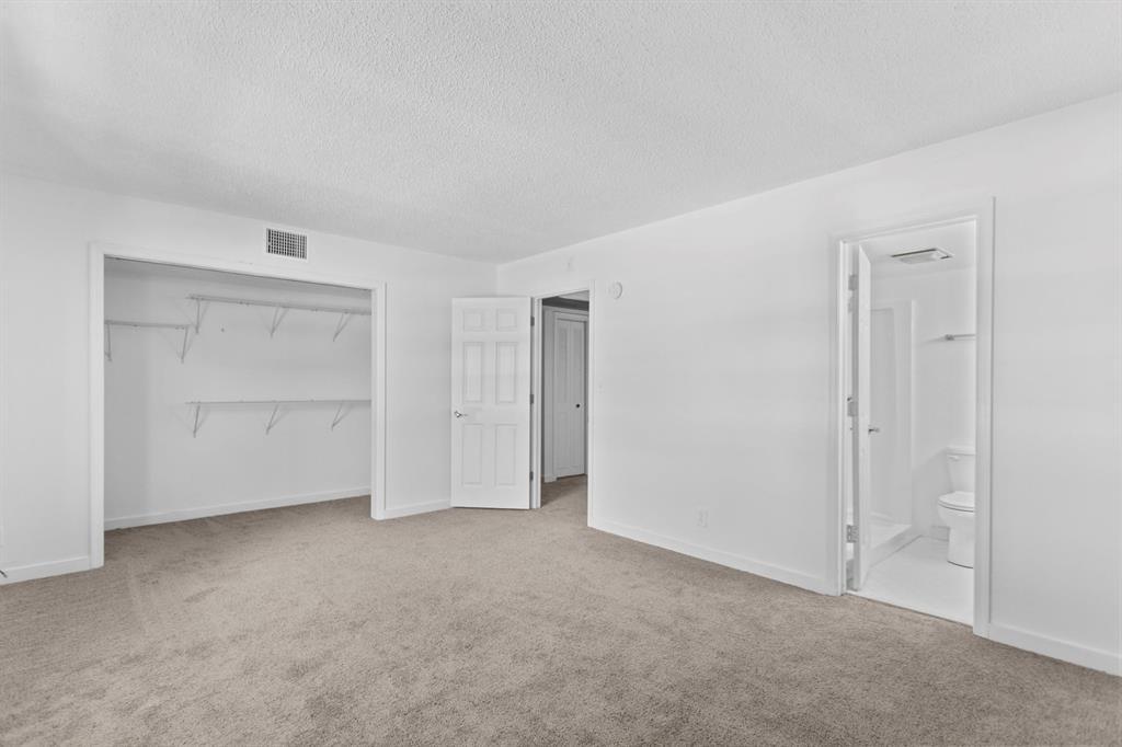 OAK PATHS CONDO - Residential
