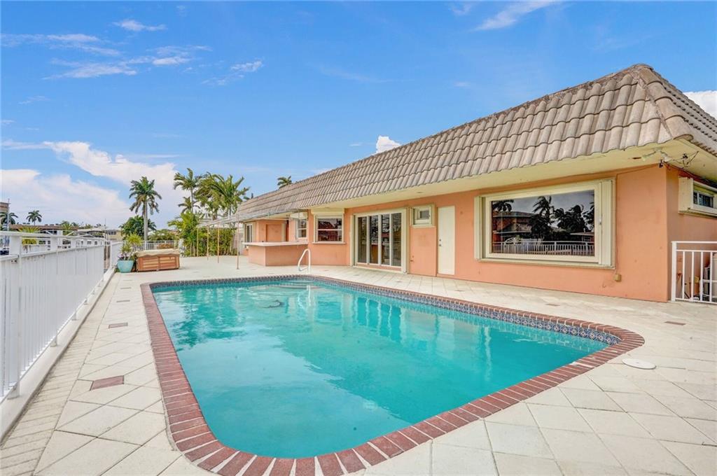 Santa Barbara Shores 33-2 - Residential