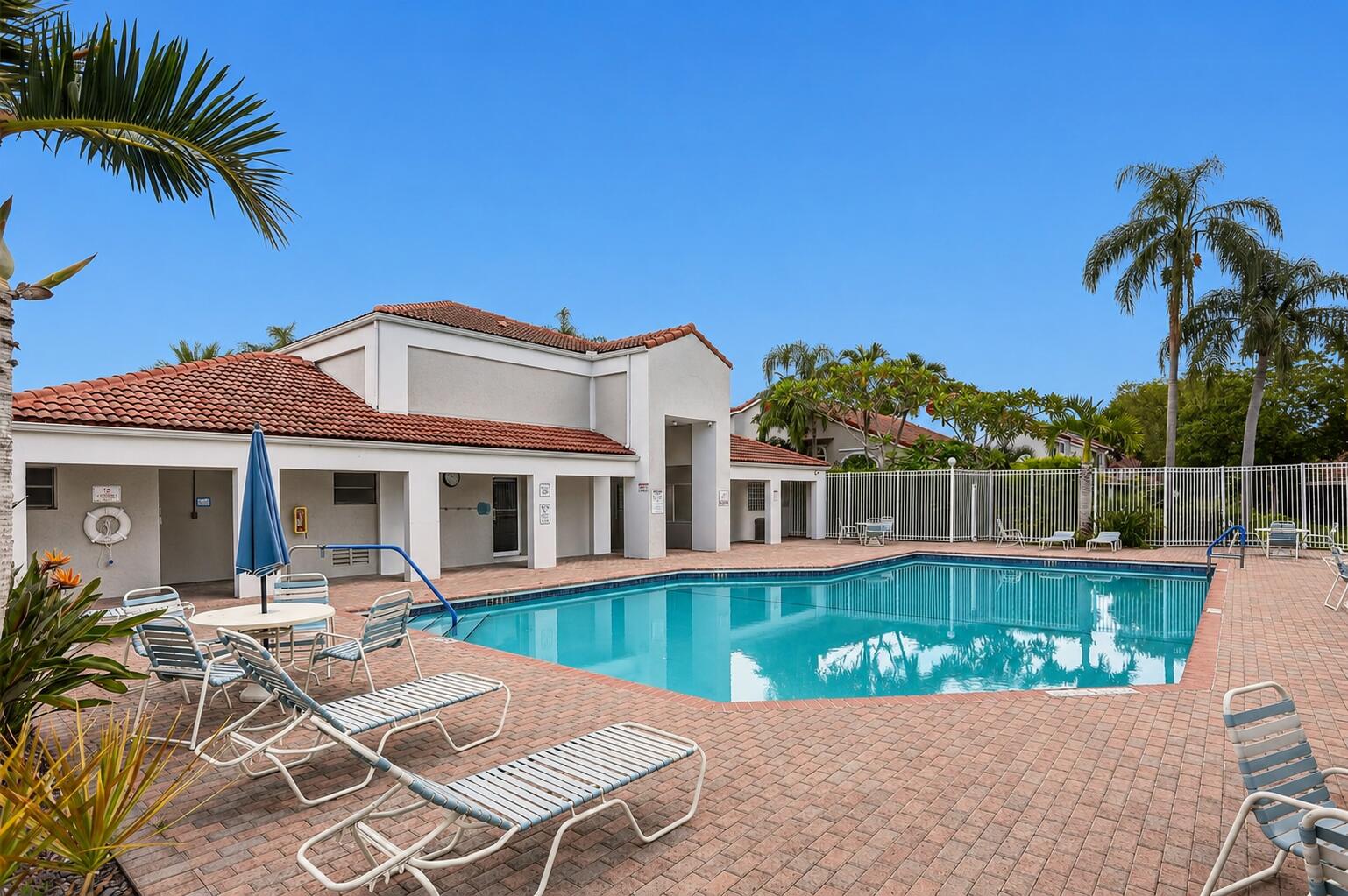 HOLIDAY SPRINGS VILLAGE - Residential