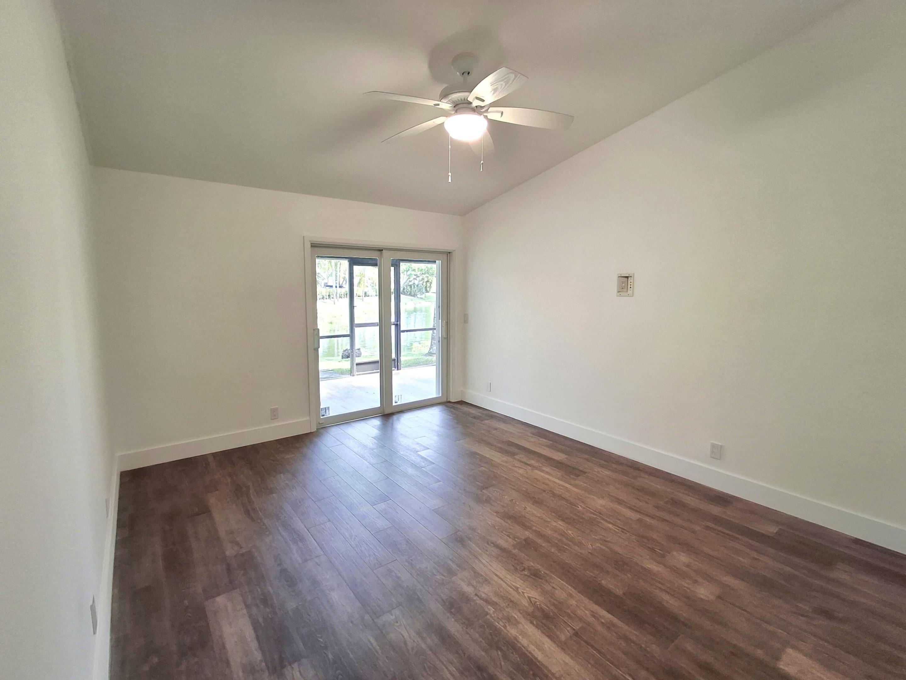 HOLIDAY SPRINGS VILLAGE - Residential