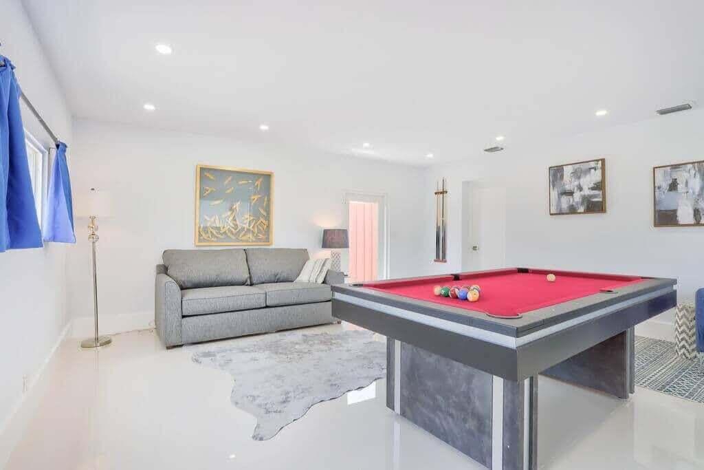 POINSETTIA HEIGHTS RIVER ADD - Residential