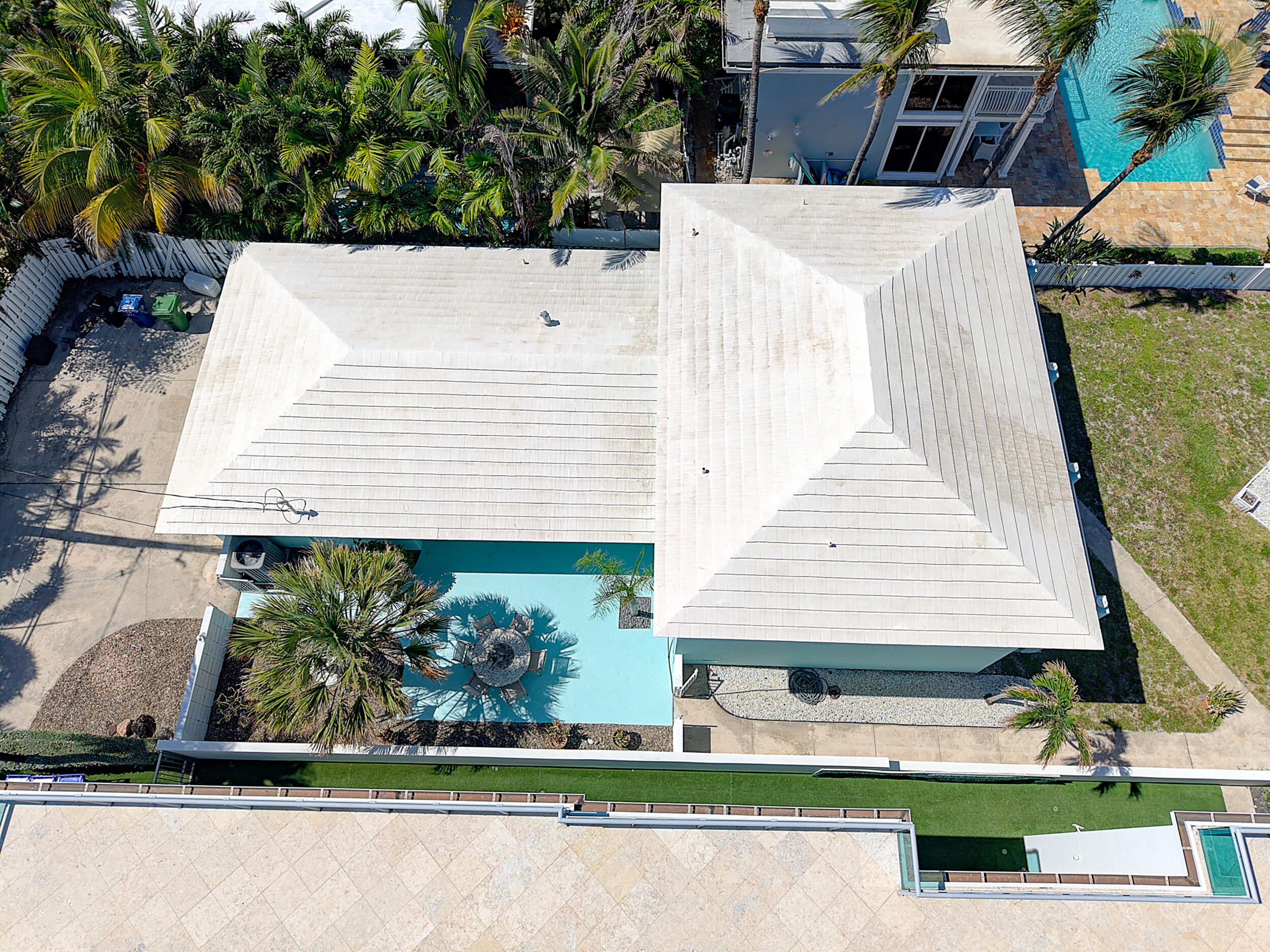 LAS OLAS BY THE SEA EXT - Residential