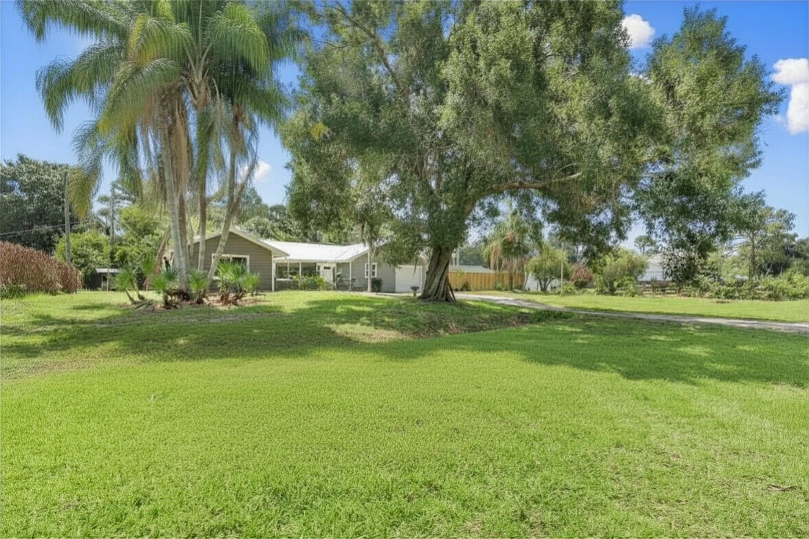 JAY GARDENS OF FORT PIERCE - Residential