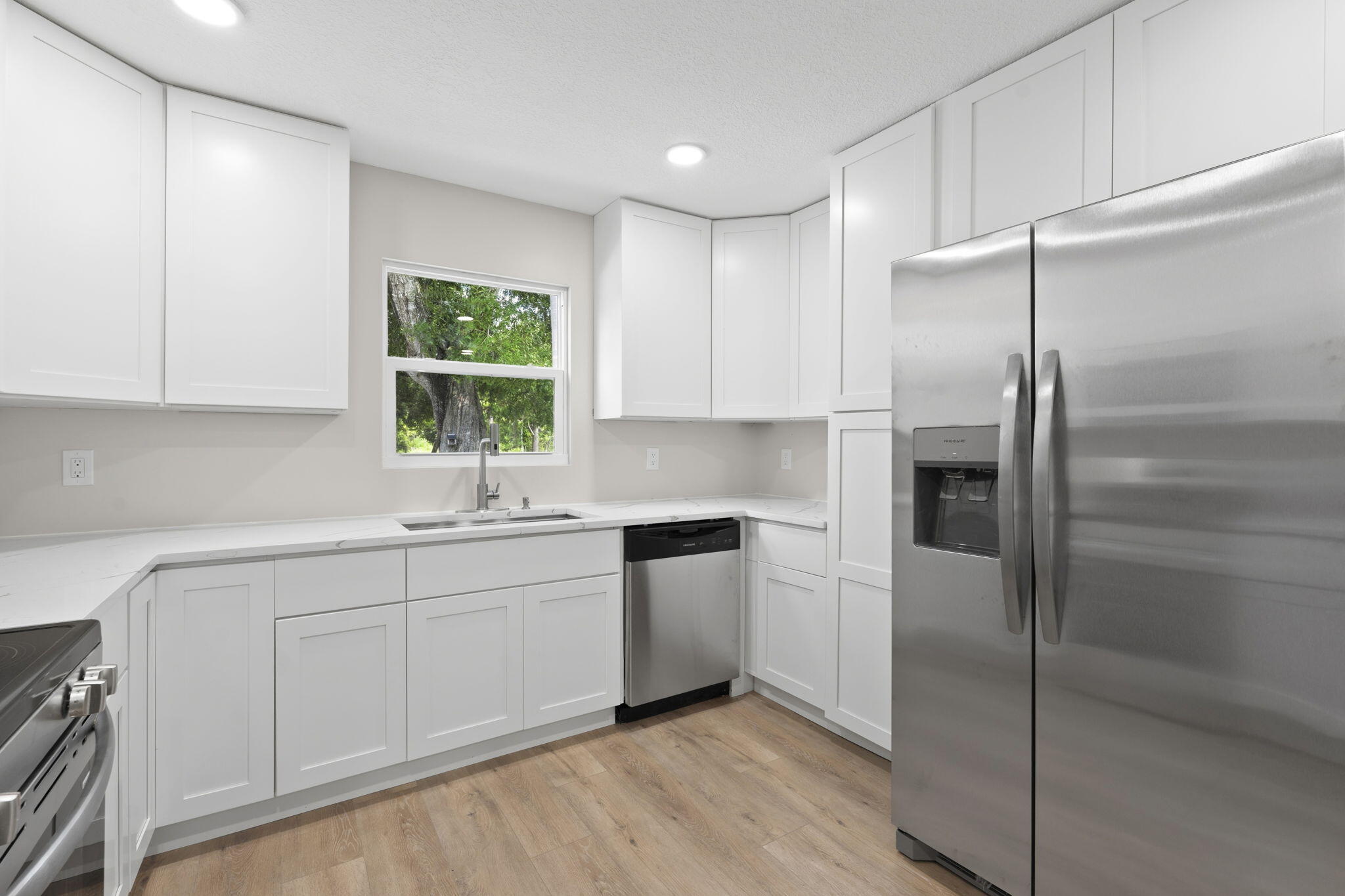 JAY GARDENS OF FORT PIERCE - Residential