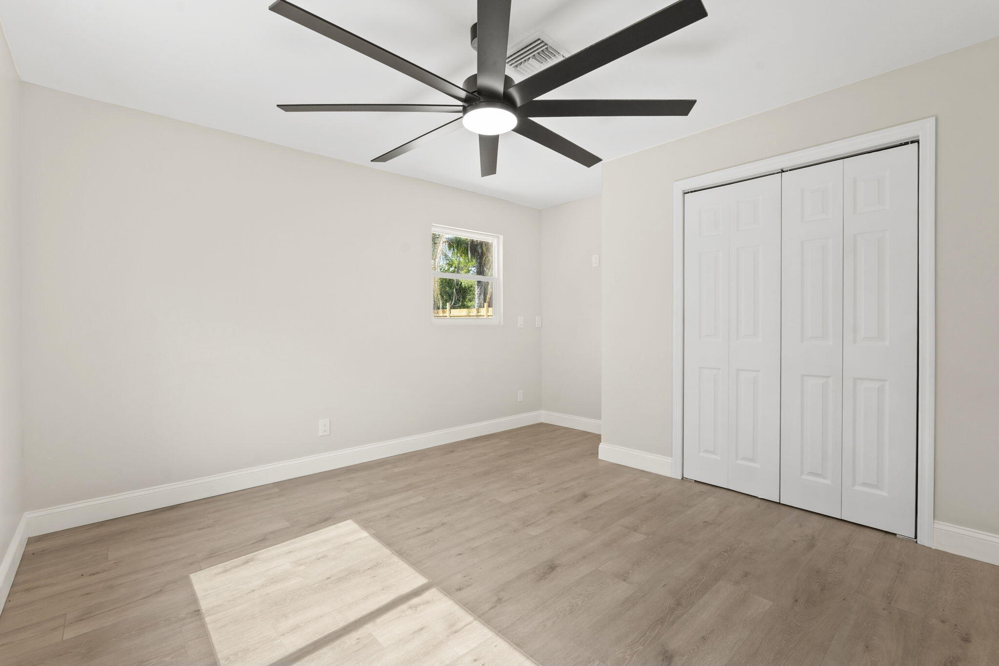 JAY GARDENS OF FORT PIERCE - Residential