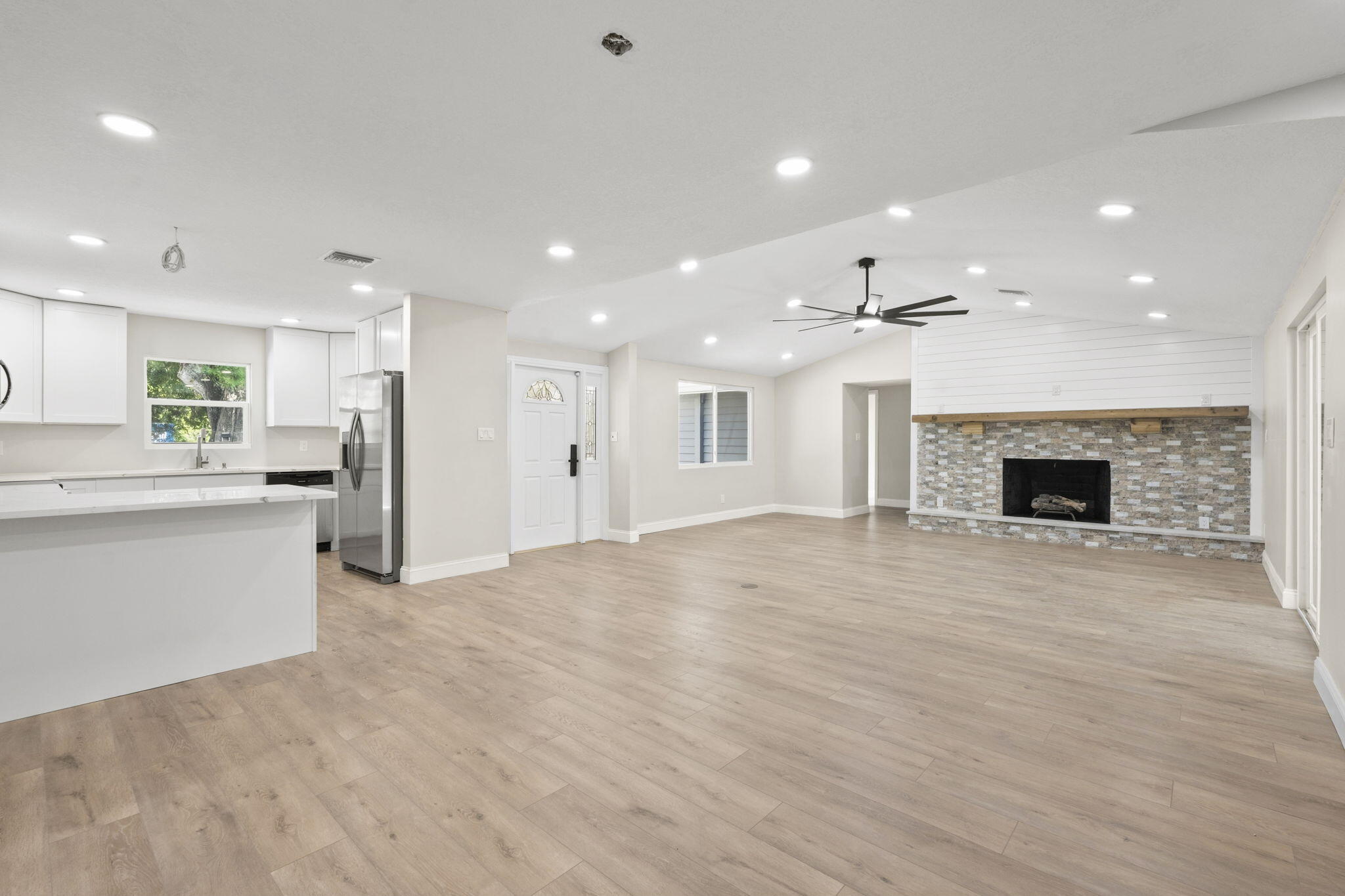 JAY GARDENS OF FORT PIERCE - Residential