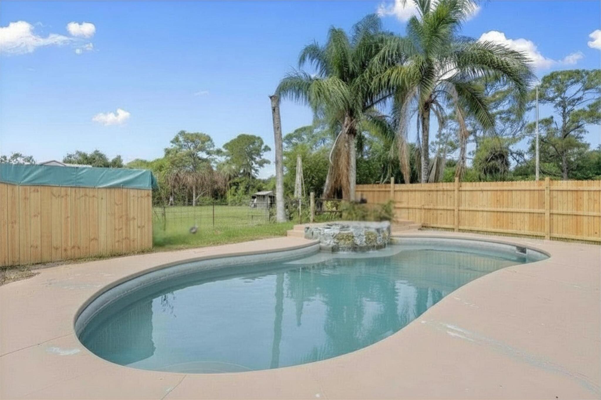 JAY GARDENS OF FORT PIERCE - Residential