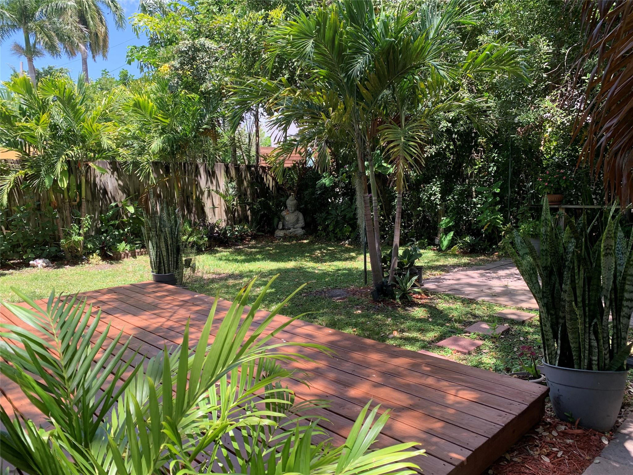 TARPON RIVER - Residential Lease