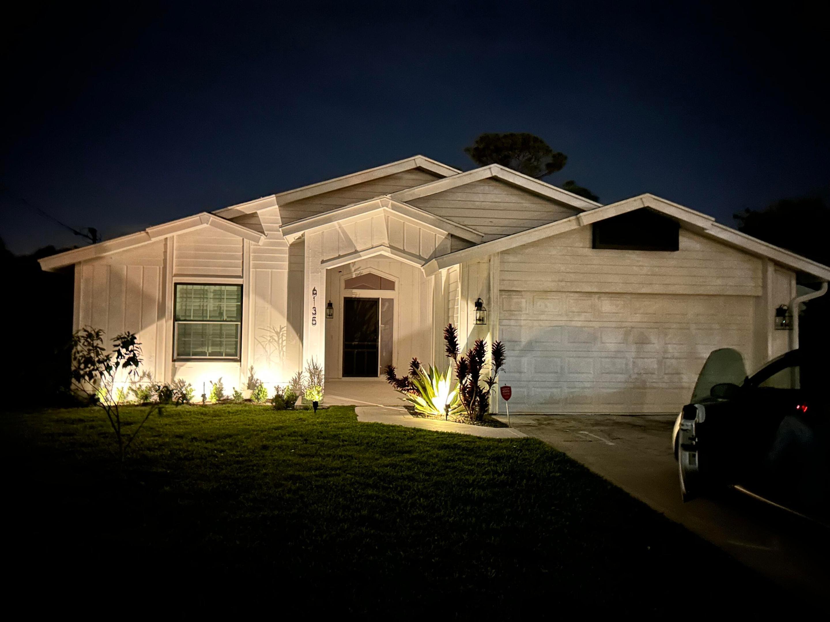NORTH PALM BEACH HEIGHTS SEC 3 - Residential Lease