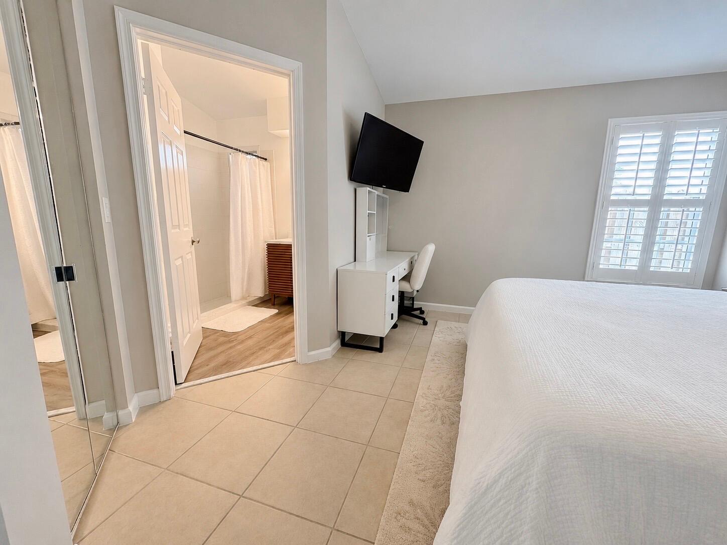 NORTH PALM BEACH HEIGHTS SEC 3 - Residential Lease