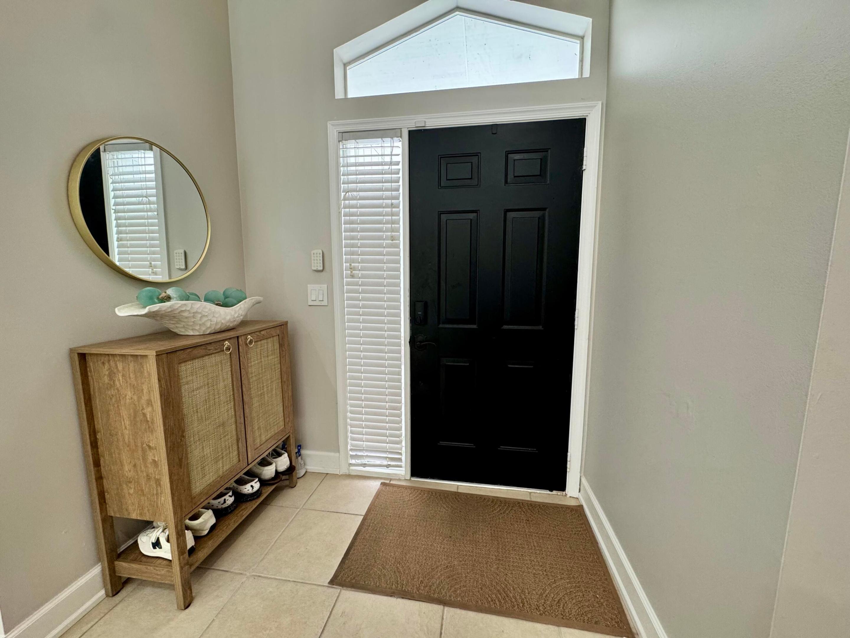 NORTH PALM BEACH HEIGHTS SEC 3 - Residential Lease
