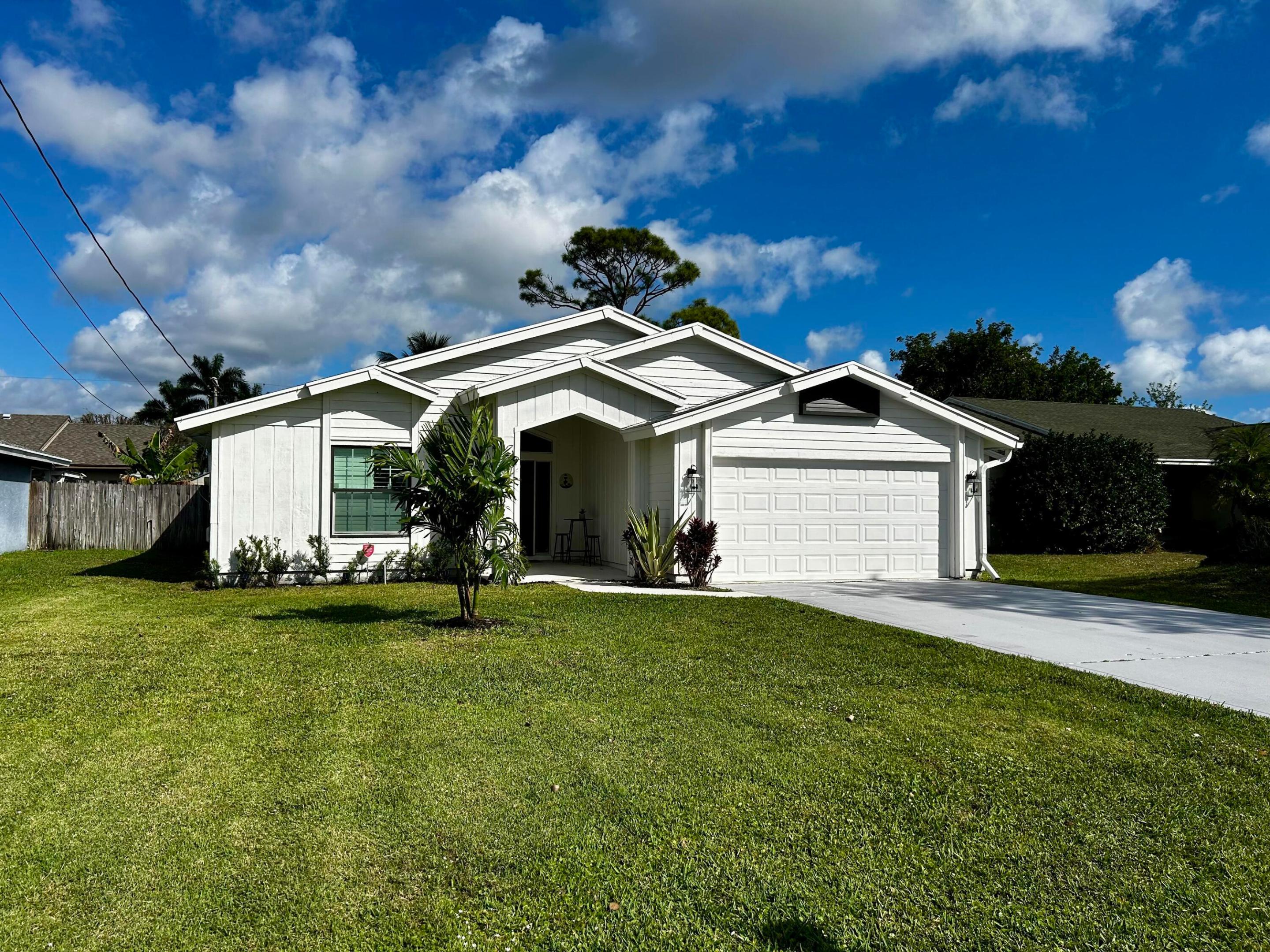 NORTH PALM BEACH HEIGHTS SEC 3 - Residential Lease
