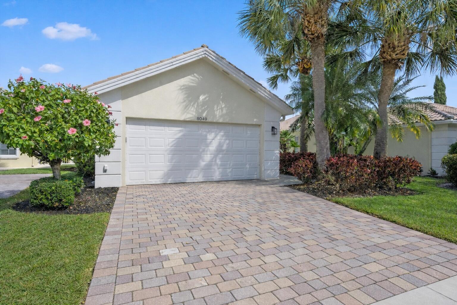 VILLAGEWALK OF WELLINGTON 4 - Residential Lease