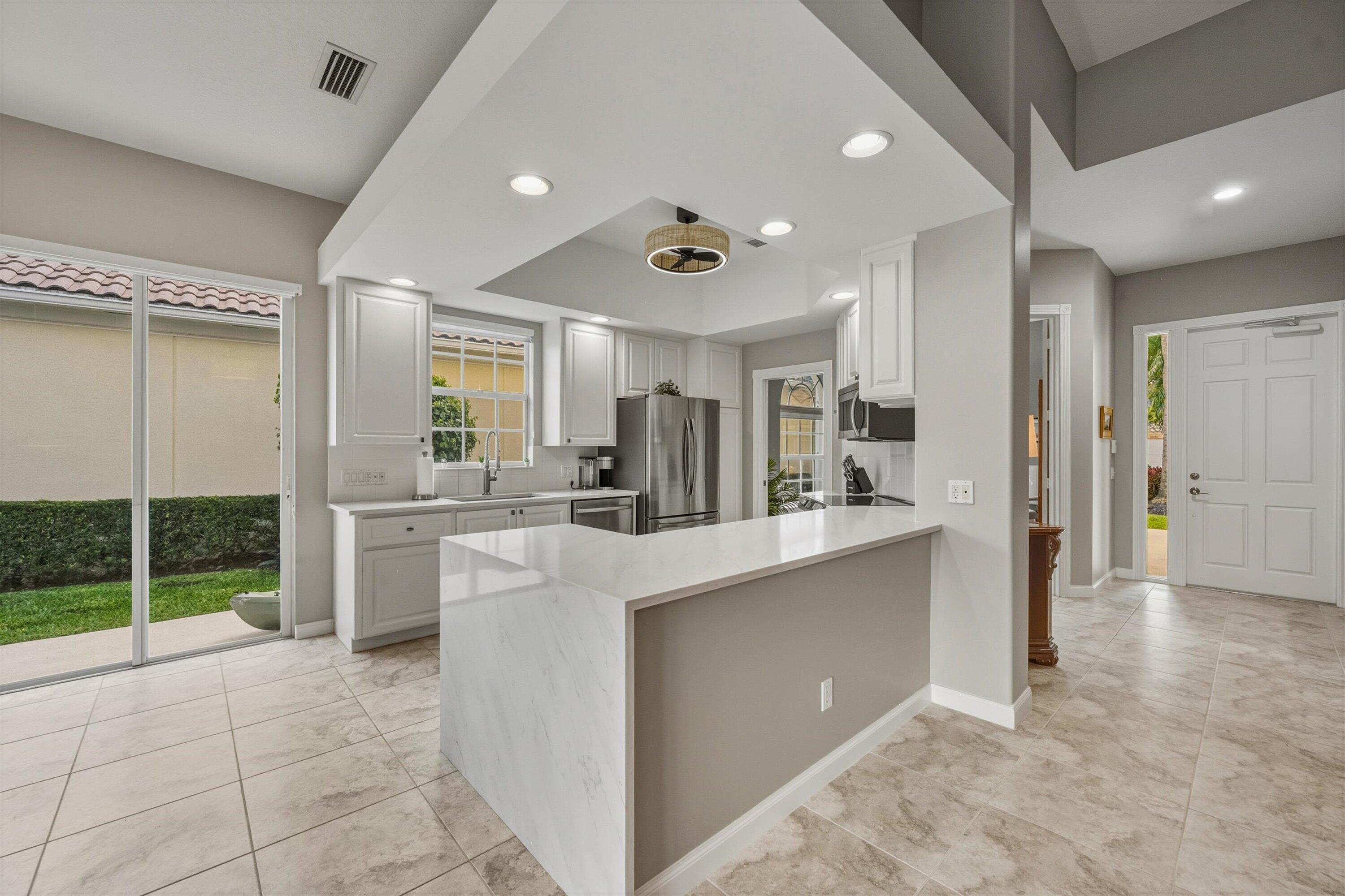 VILLAGEWALK OF WELLINGTON 4 - Residential Lease