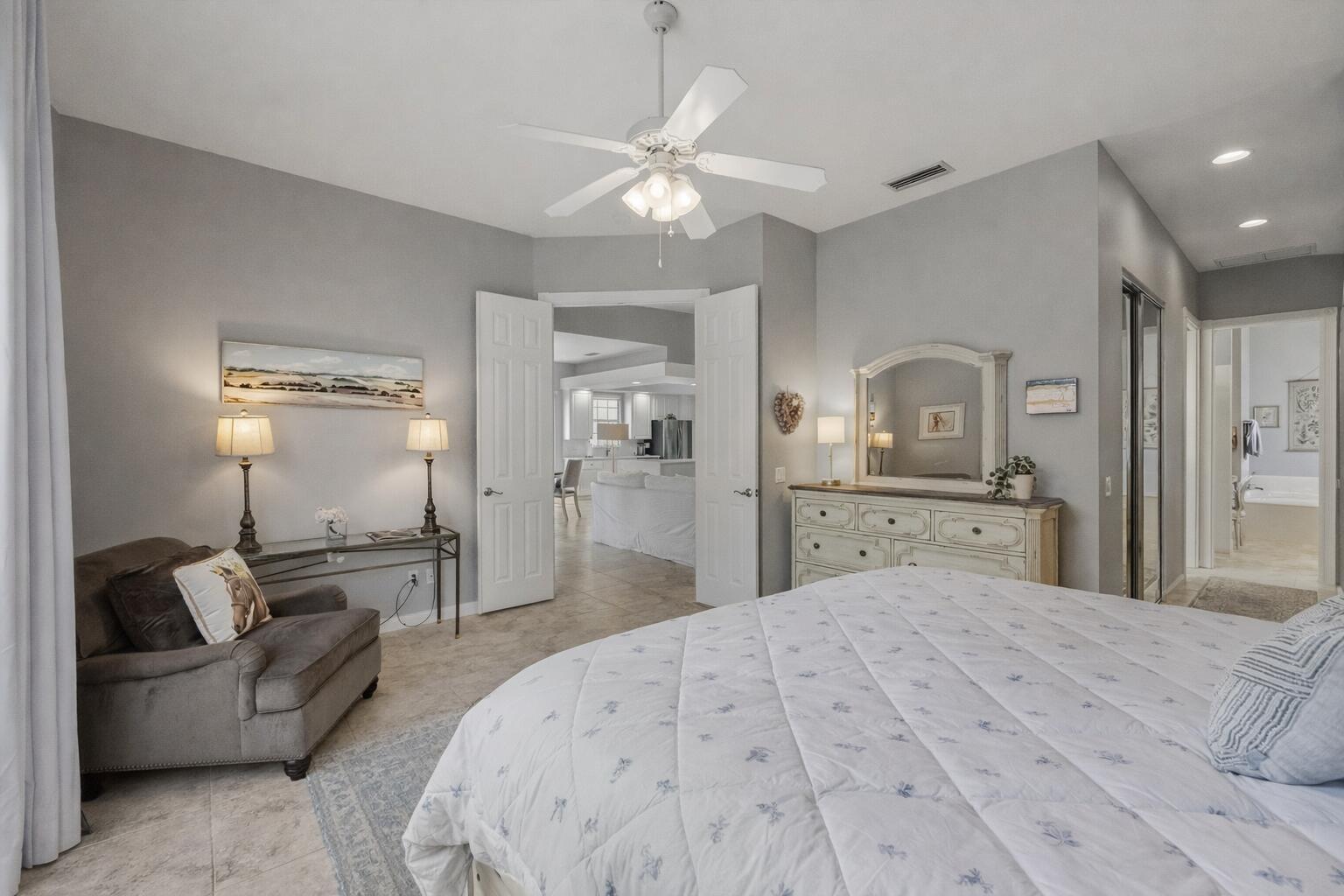 VILLAGEWALK OF WELLINGTON 4 - Residential Lease