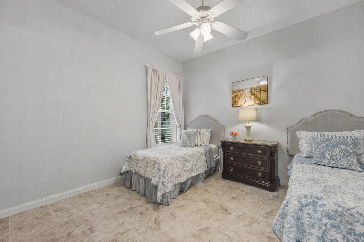 VILLAGEWALK OF WELLINGTON 4 - Residential Lease