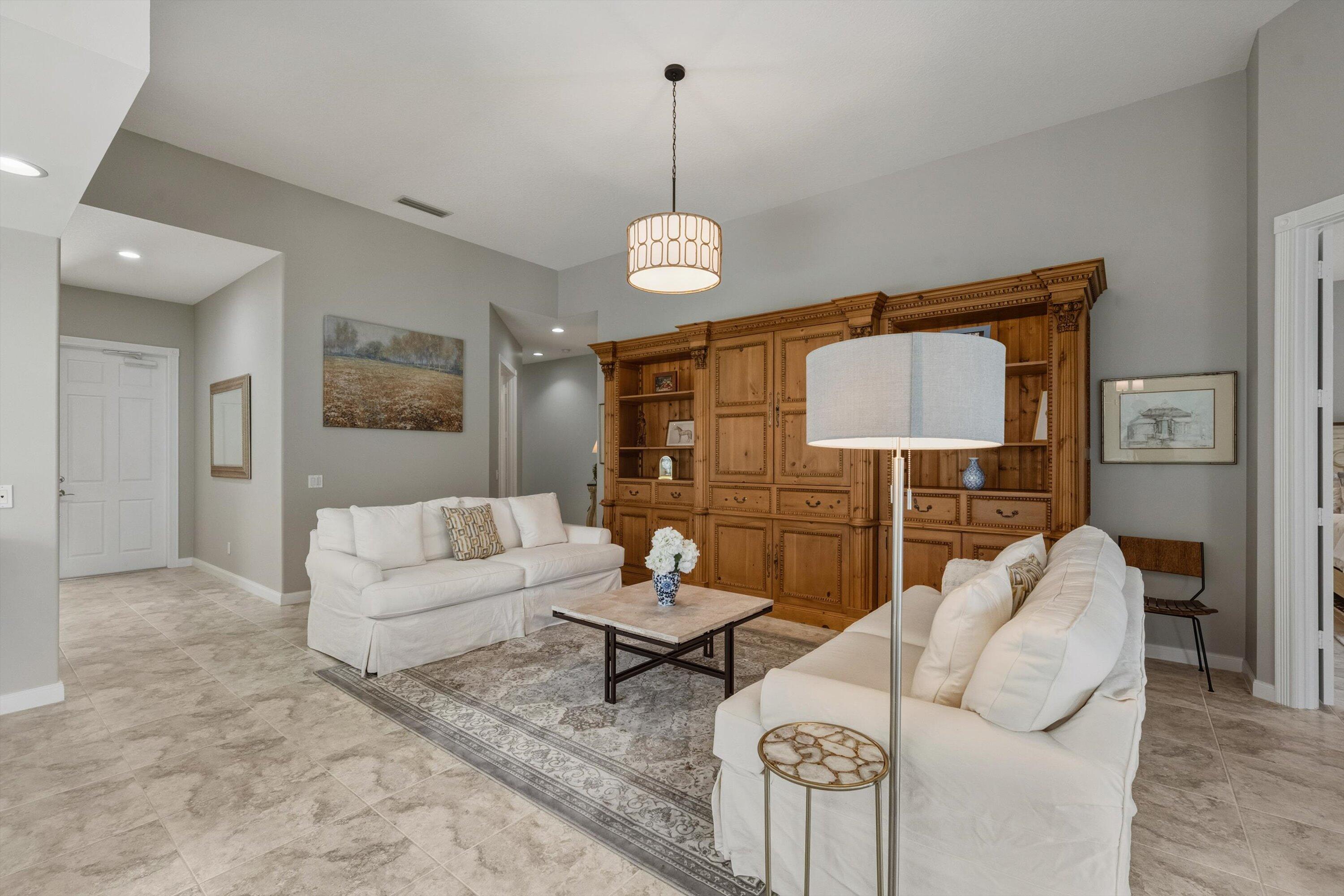 VILLAGEWALK OF WELLINGTON 4 - Residential Lease
