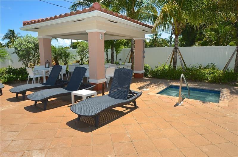 Santa Barbara Villas - Residential