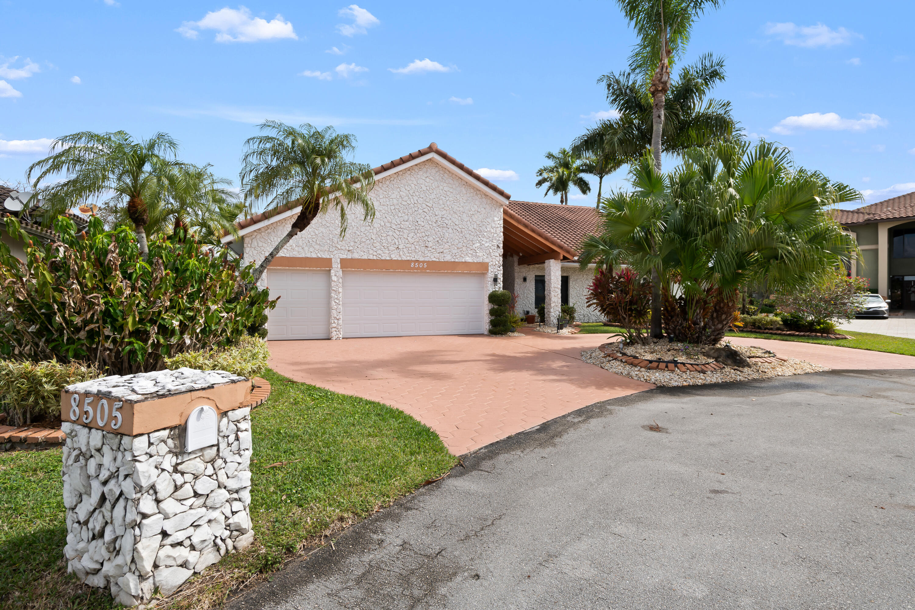 WOODMONT TRACT 57 - Residential