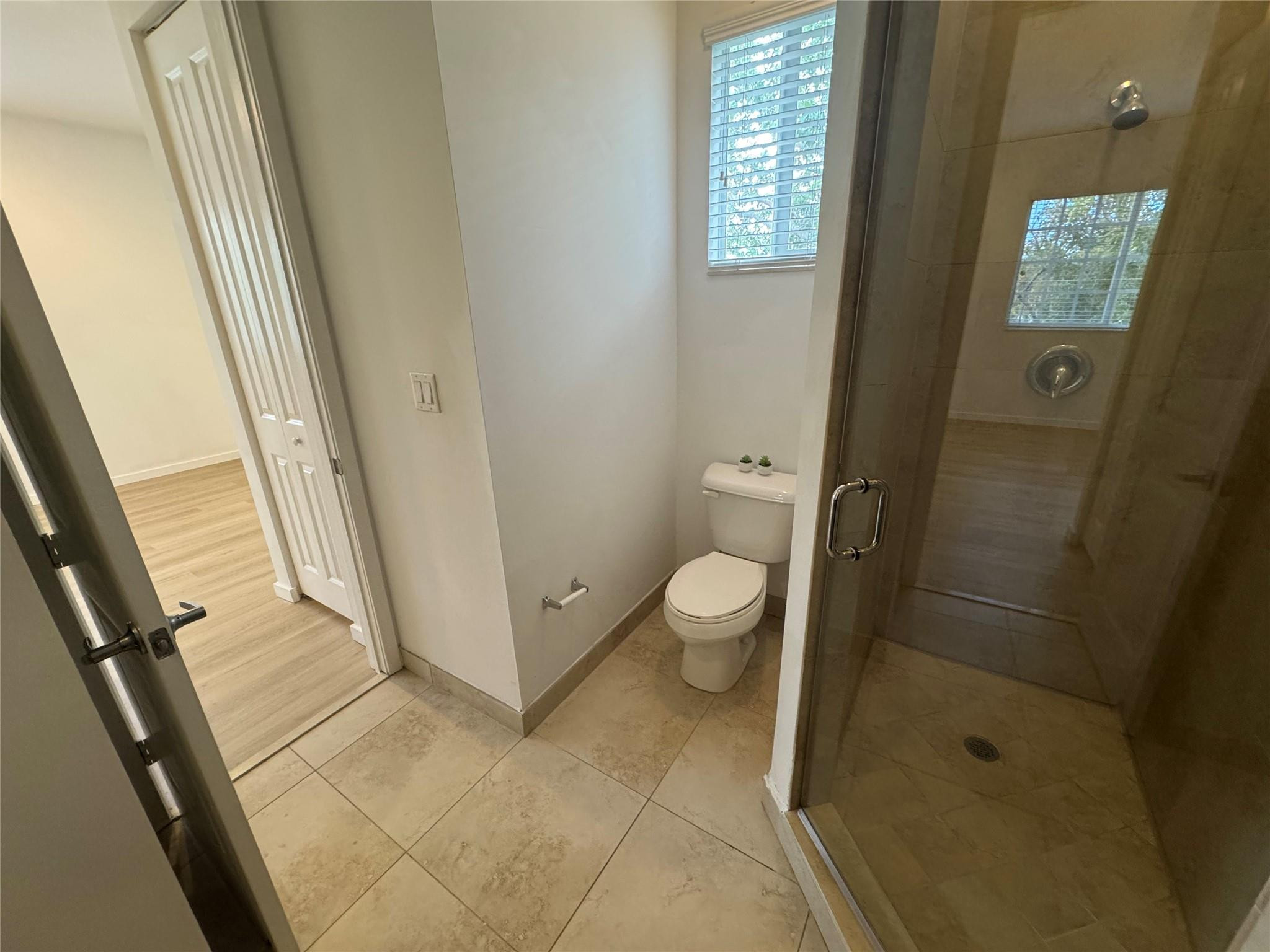 CALABRIA II CONDO - Residential Lease