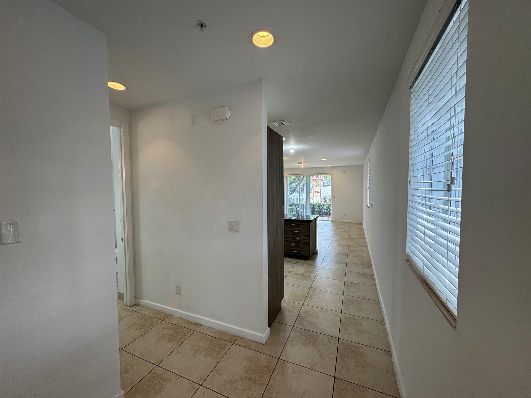 CALABRIA II CONDO - Residential Lease