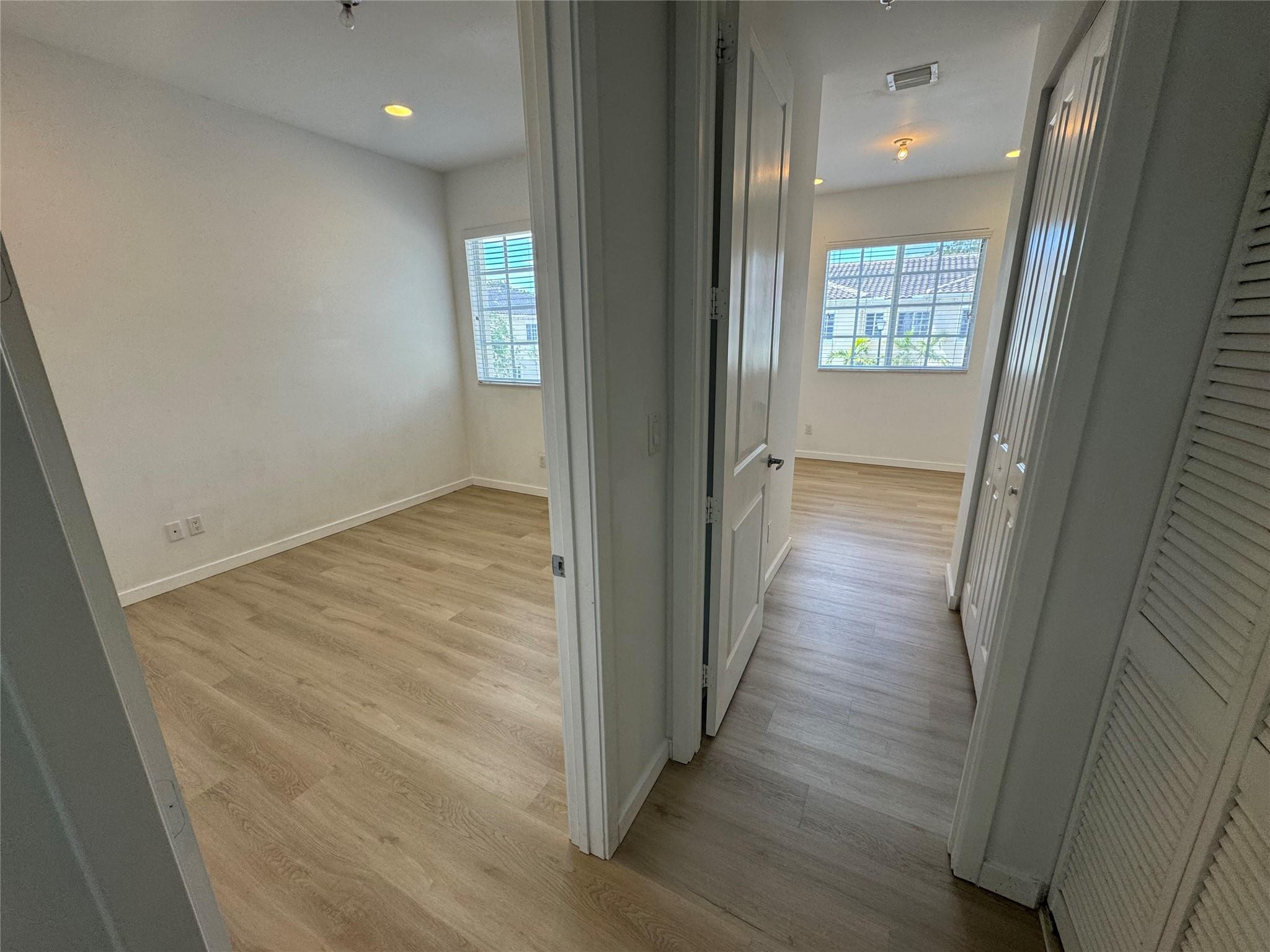 CALABRIA II CONDO - Residential Lease