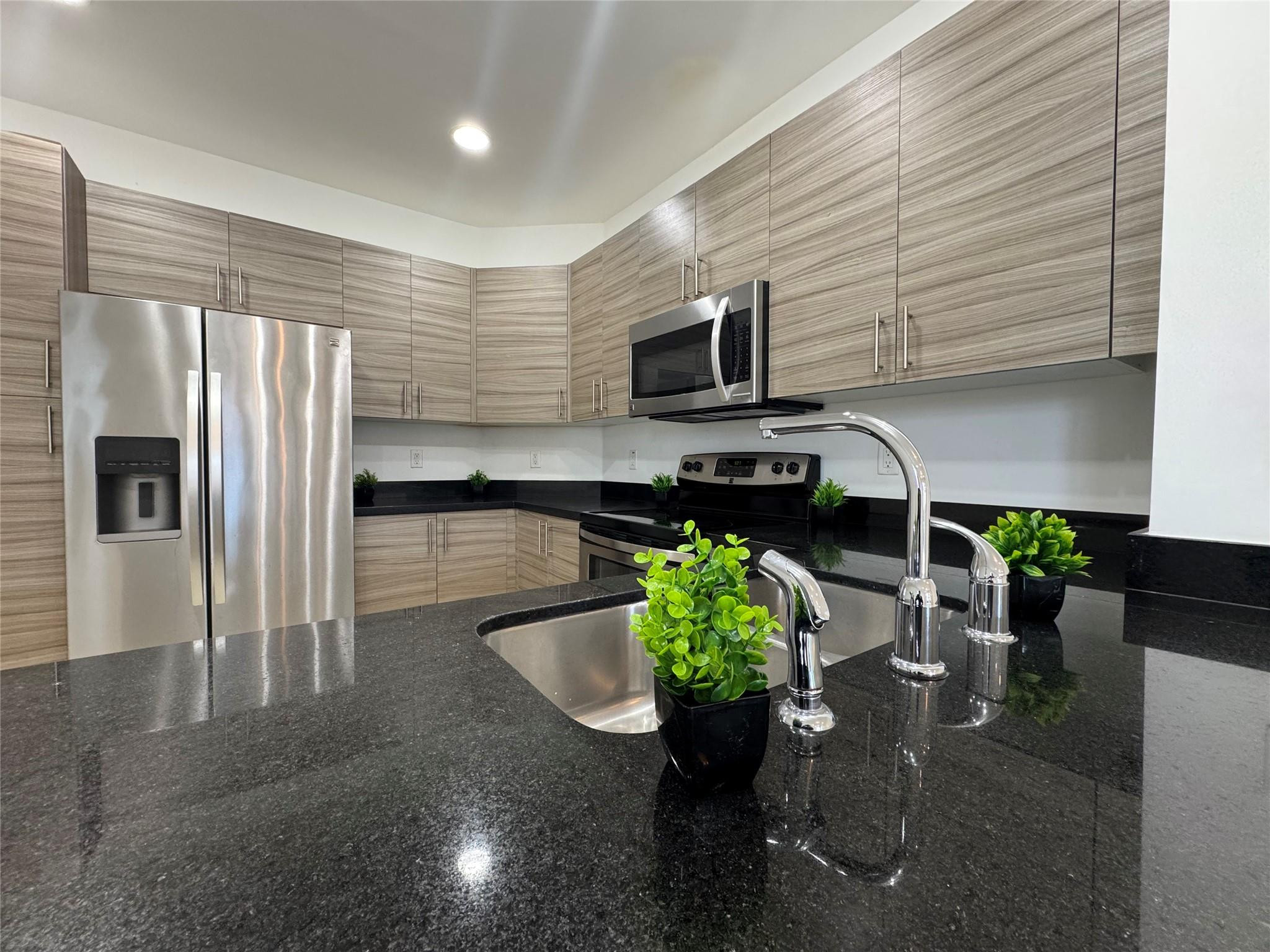 CALABRIA II CONDO - Residential Lease
