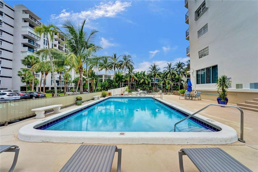 Ridgeview Towers - Residential