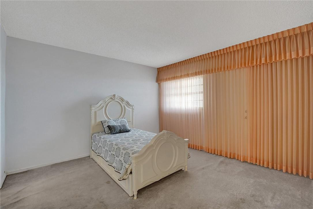 Ridgeview Towers - Residential