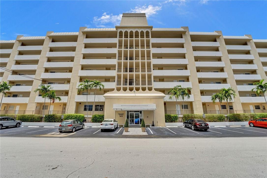 Ridgeview Towers - Residential