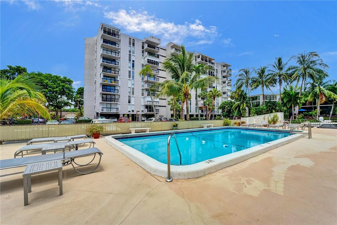 Ridgeview Towers - Residential