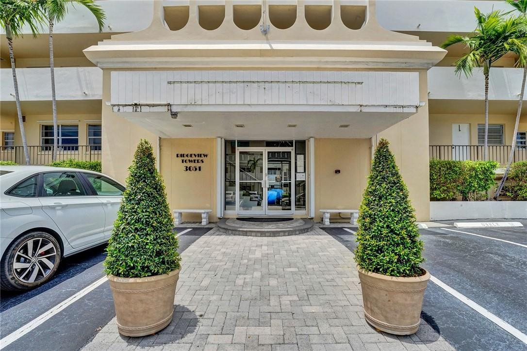 Ridgeview Towers - Residential