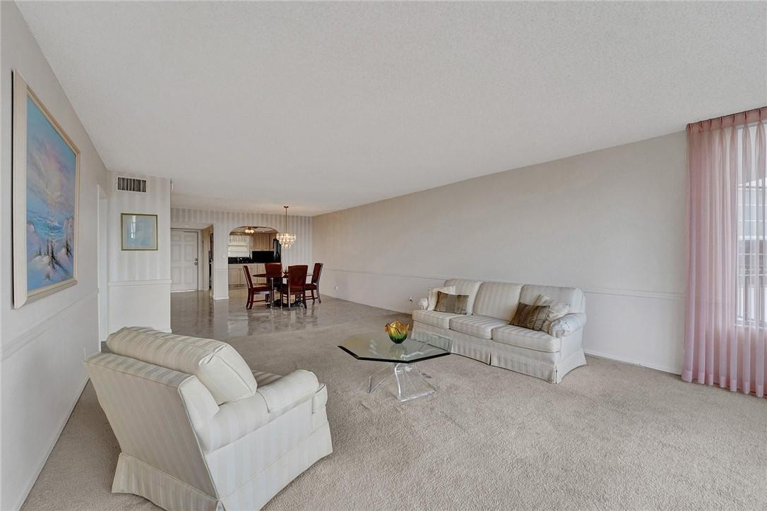 Ridgeview Towers - Residential