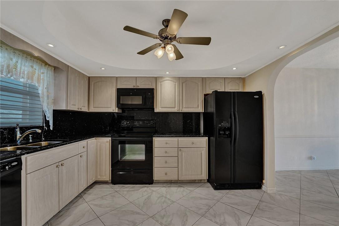 Ridgeview Towers - Residential